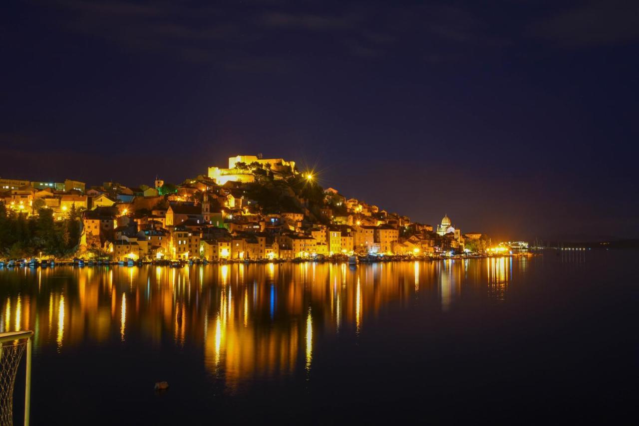 Bugenvilija Apartment Sibenik Ngoại thất bức ảnh