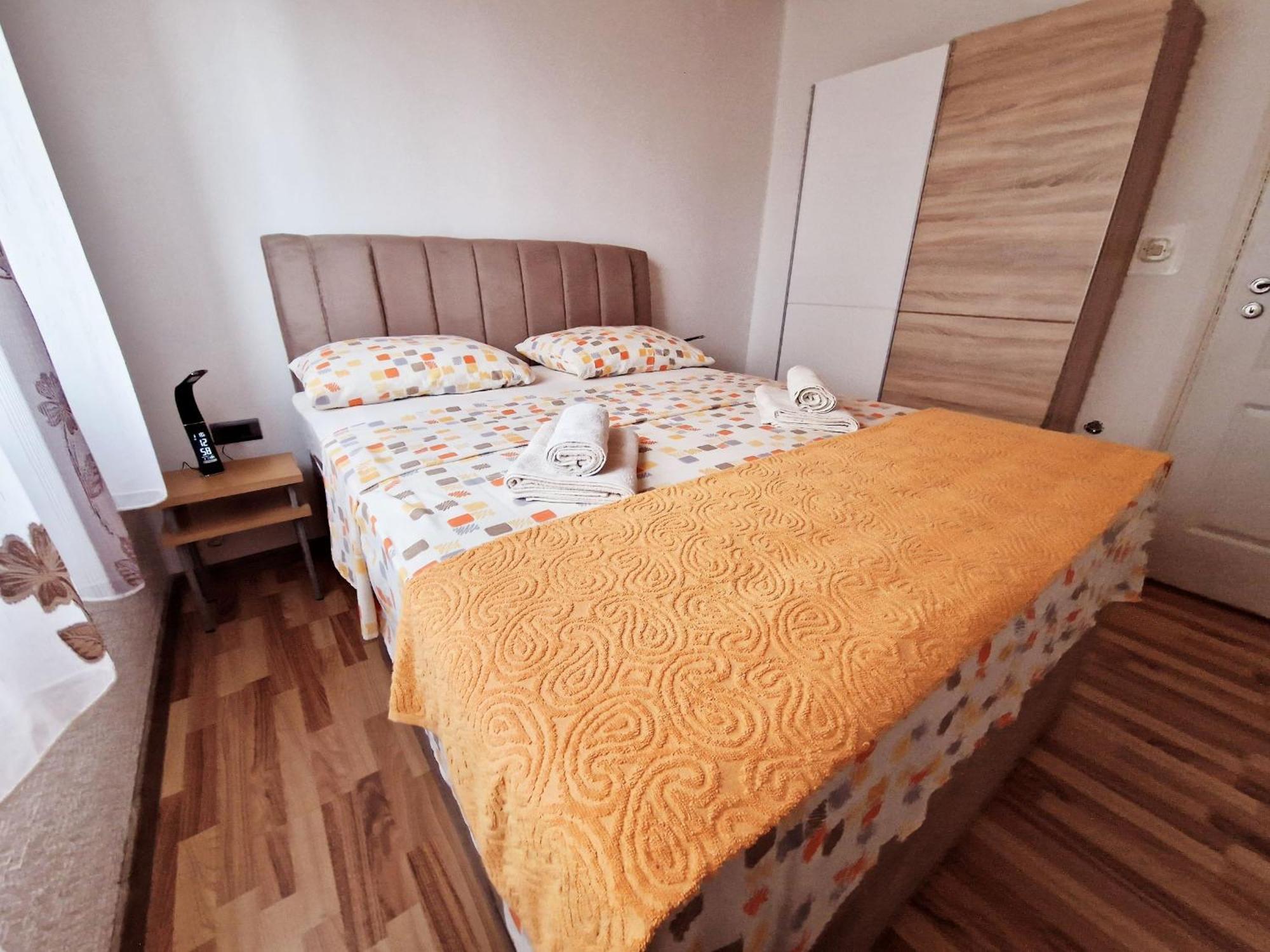 Bugenvilija Apartment Sibenik Ngoại thất bức ảnh